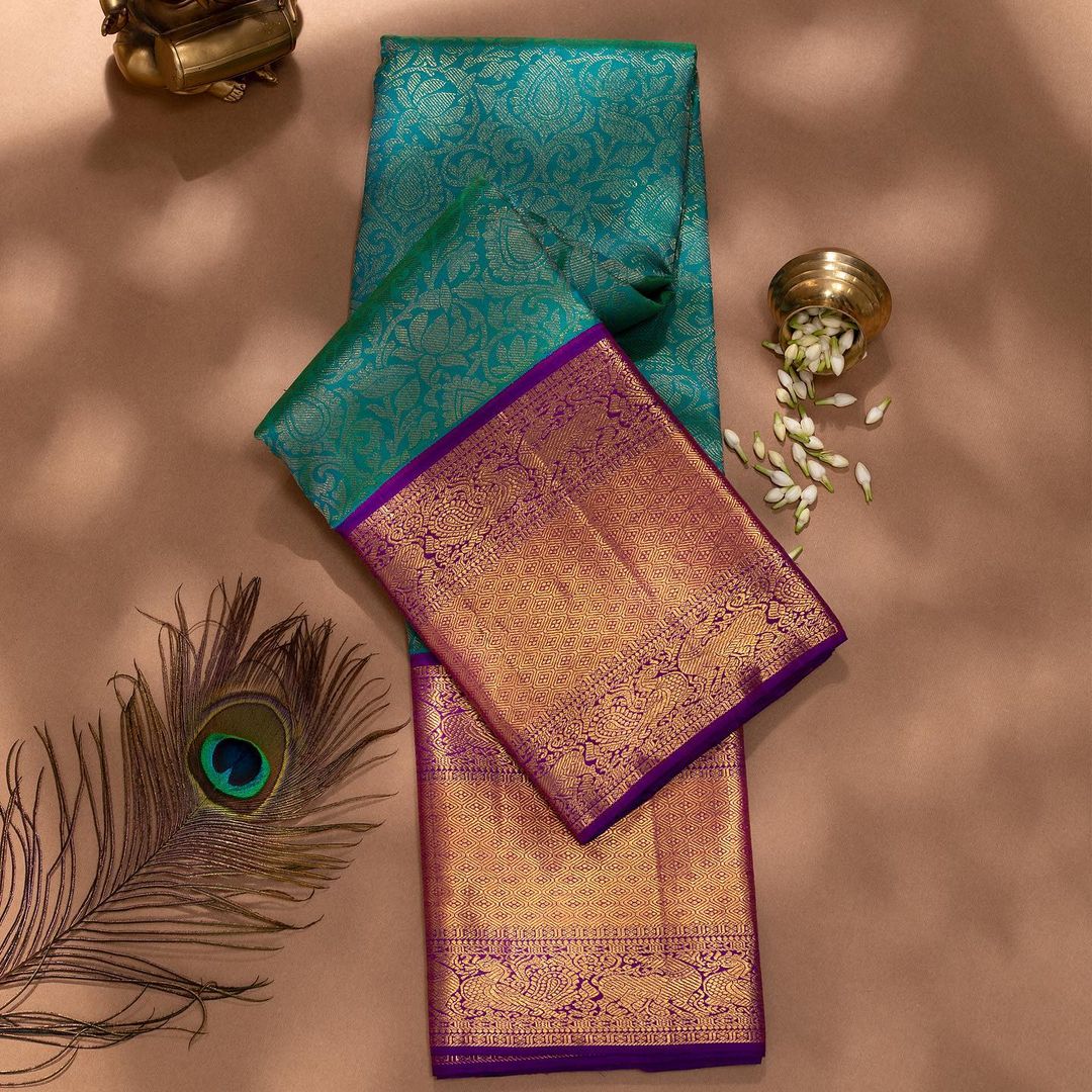 Winsome Rama Soft Silk Saree With Piquant Blouse Piece