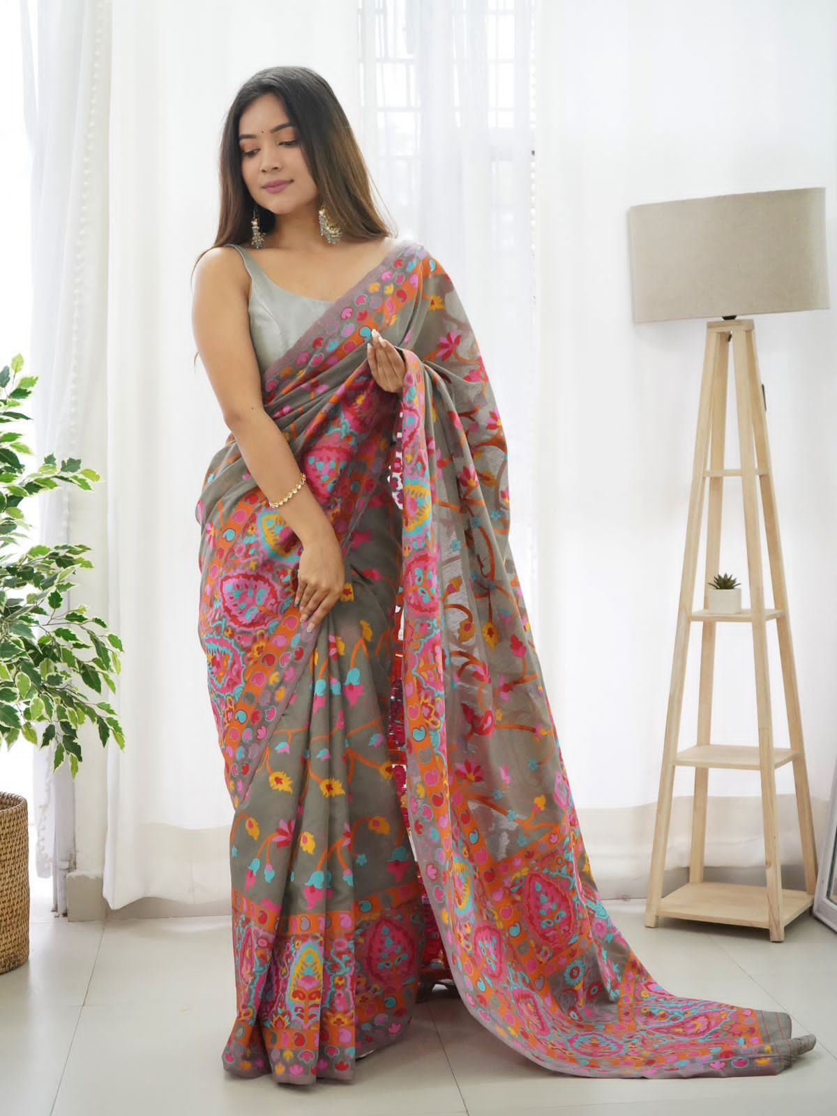 Pretty Grey Pashmina saree With Nectarous Blouse Piece