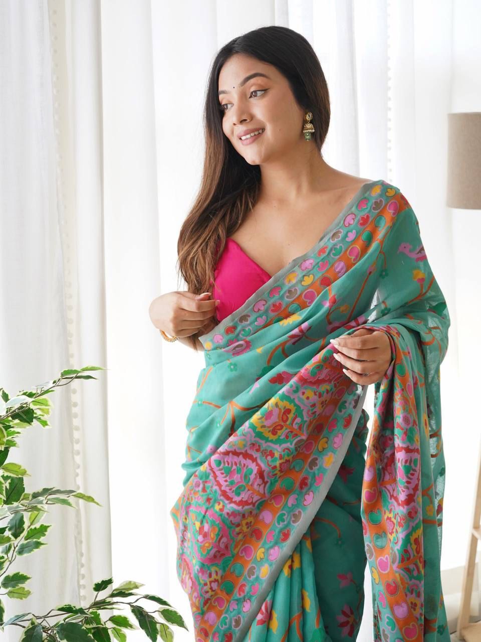 Flattering Rama Pashmina saree With Verdant Blouse Piece