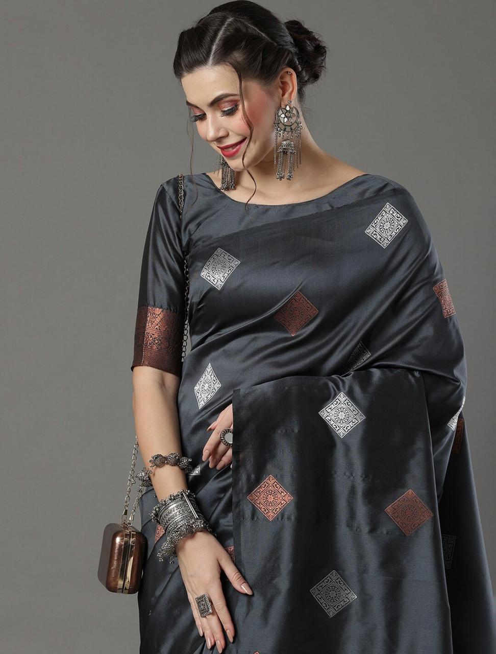 Alluring Grey Soft Silk Saree With Ravishing Blouse Piece