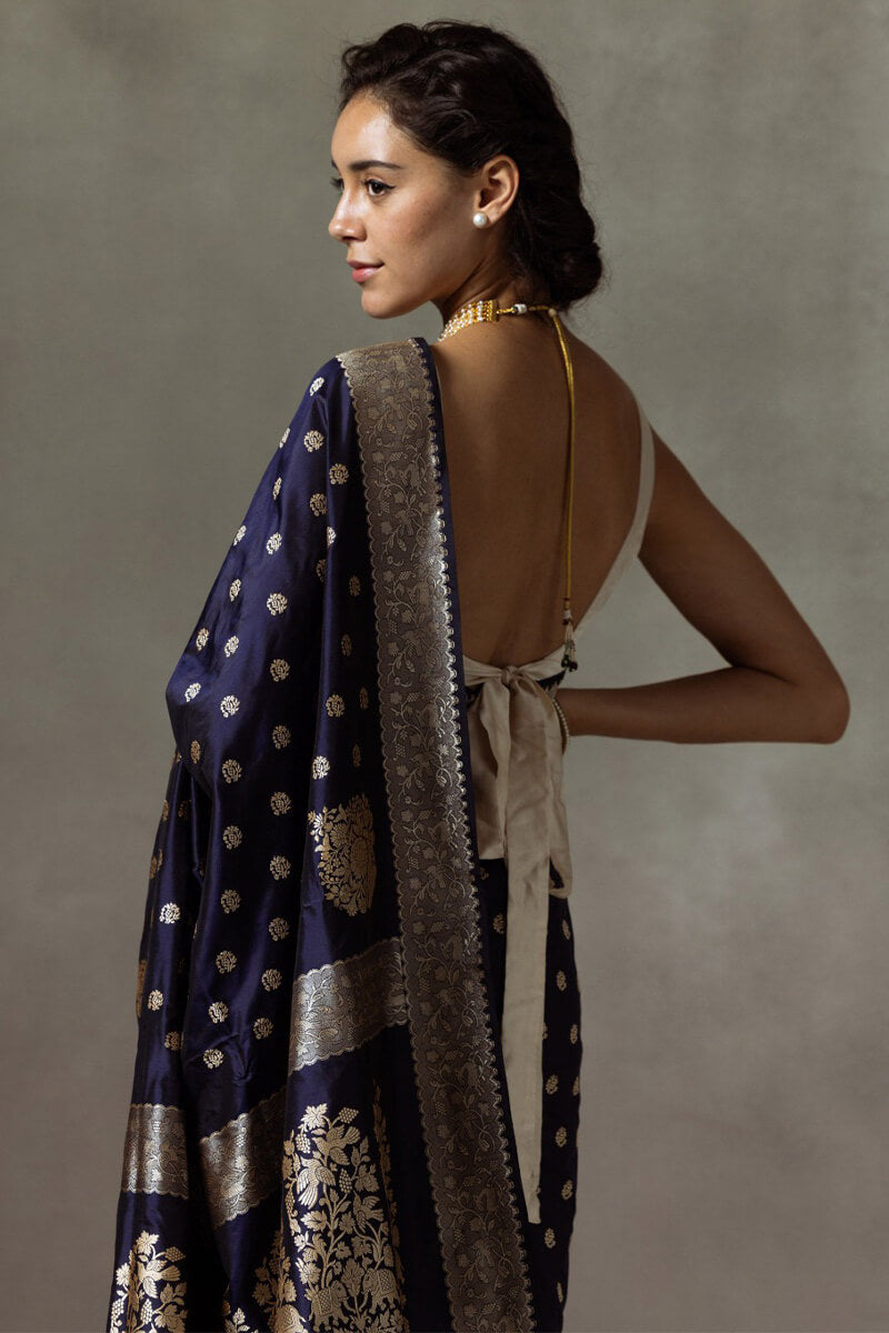 Ravishing Navy Blue Soft Silk Saree With Skinny Blouse Piece