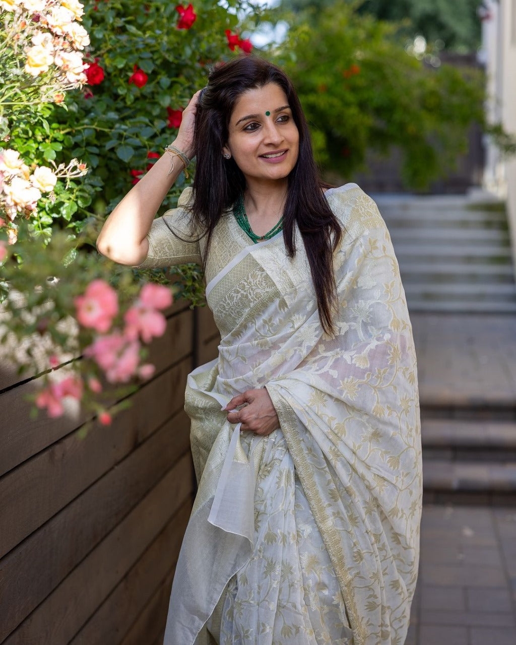 Glorious Beige Cotton Silk Saree With Demure Blouse Piece