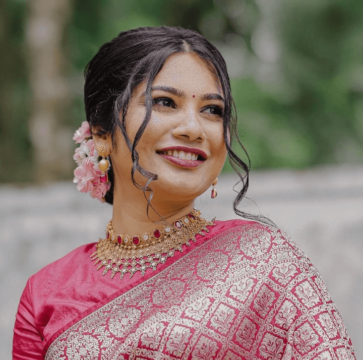 Amiable Dark Pink Soft Silk Saree With Posh Blouse Piece