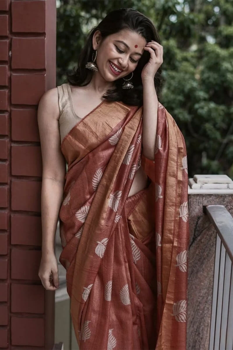 Engrossing Brown Linen Silk Saree With Super extravagant Blouse Piece