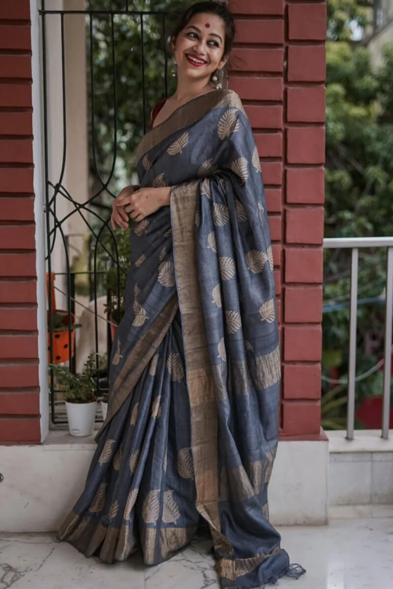 Blooming Grey Linen Silk Saree With Super classy Blouse Piece