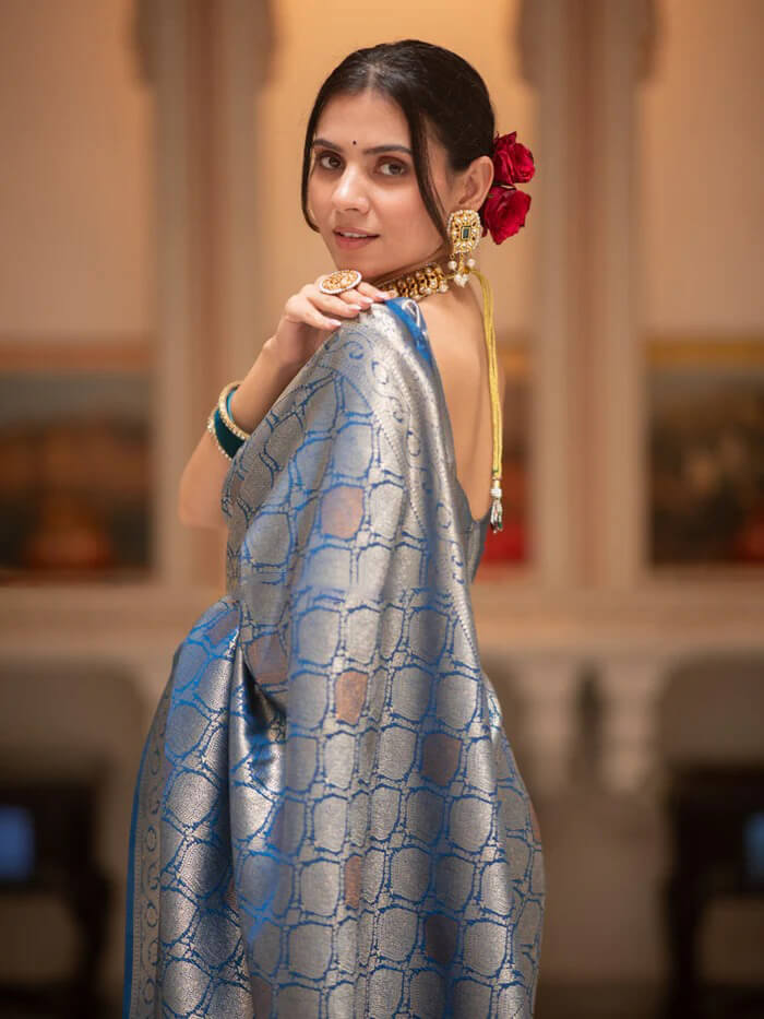 Demanding Blue Soft Silk Saree With Entrancing Blouse Piece