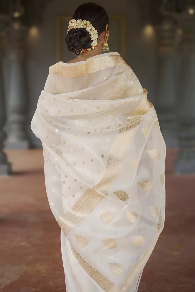 Alluring Off White Linen Silk Saree With Precious Blouse Piece