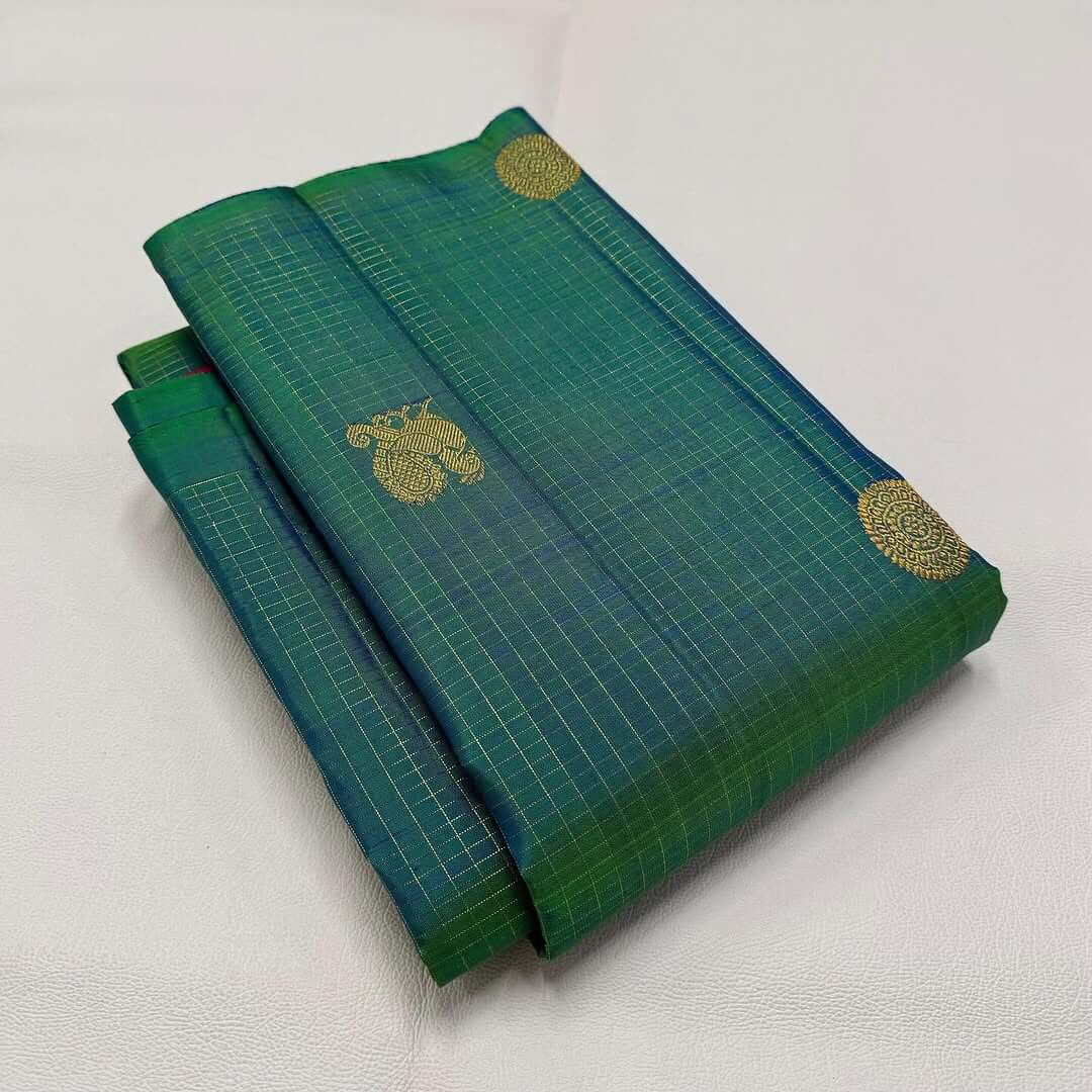 Beleaguer Rama Soft Silk Saree With Stunner Blouse Piece – chetraag