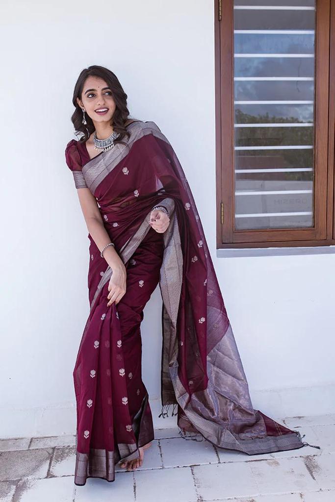 Snazzy Wine Cotton Silk Saree With Enamoring Blouse Piece