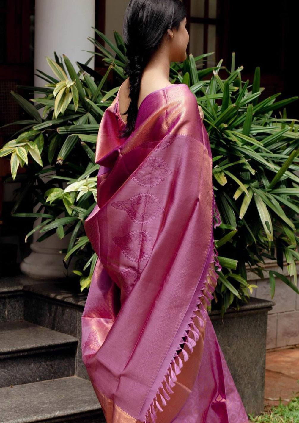 Alluring Pink Soft Silk Saree With Mesmeric Blouse Piece