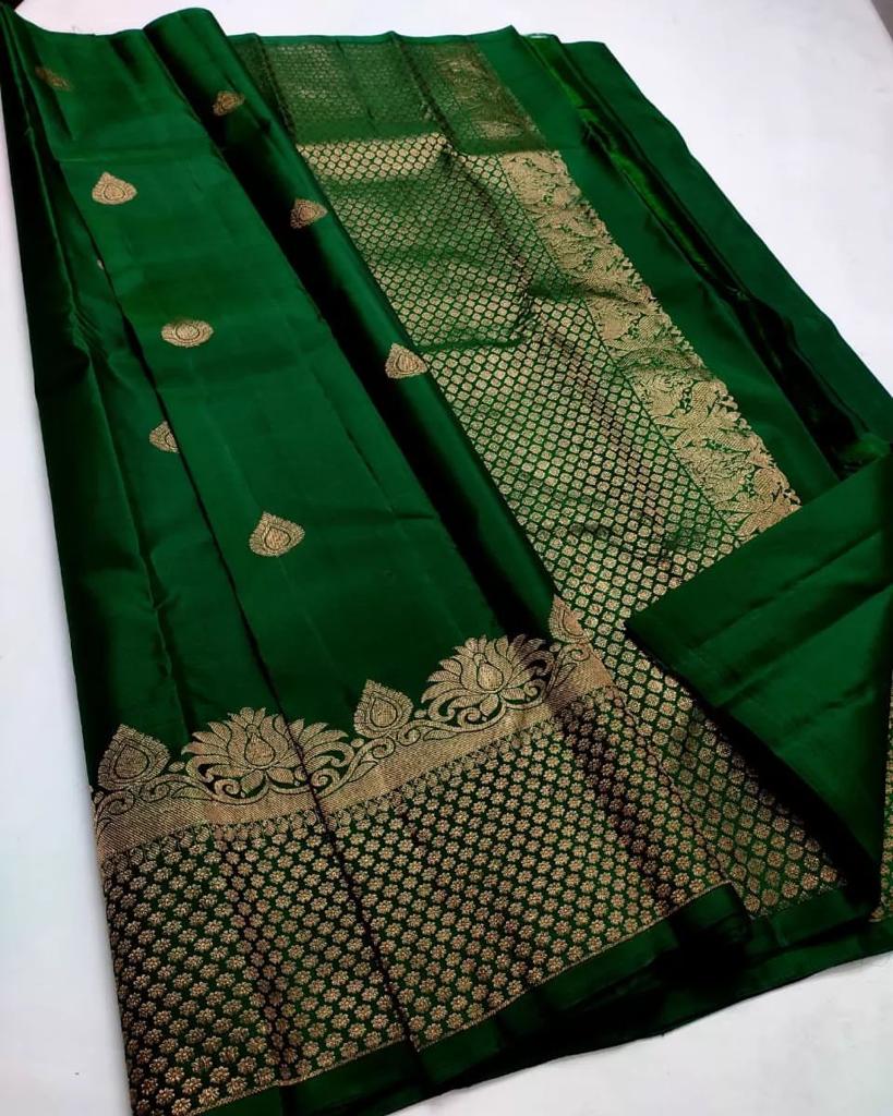 Denouement Dark Green Soft Silk Saree With Quixotic Blouse Piece