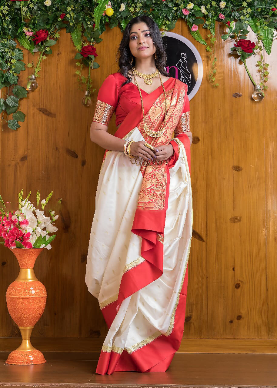 Arresting Beige Soft Silk Saree With Admirable Blouse Piece