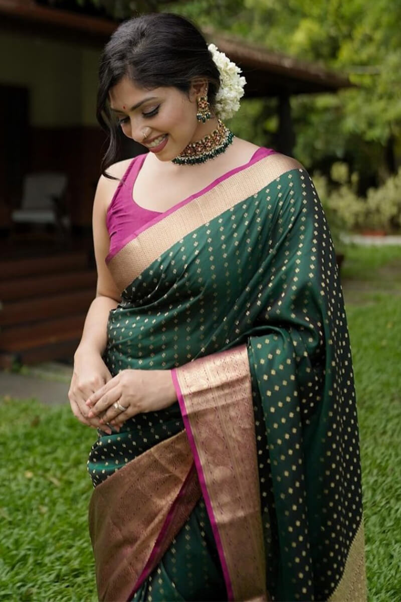 Allure Dark Green Soft Silk Saree With Flattering Blouse Piece