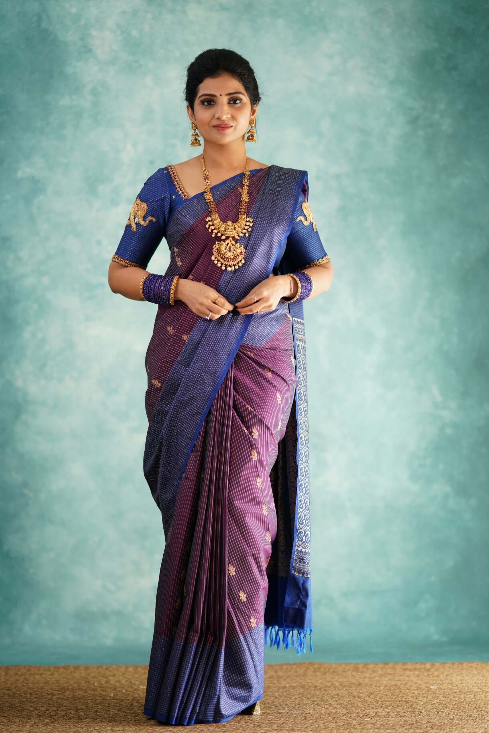 Stylish Purple Soft Silk Saree With Exceptional Blouse Piece