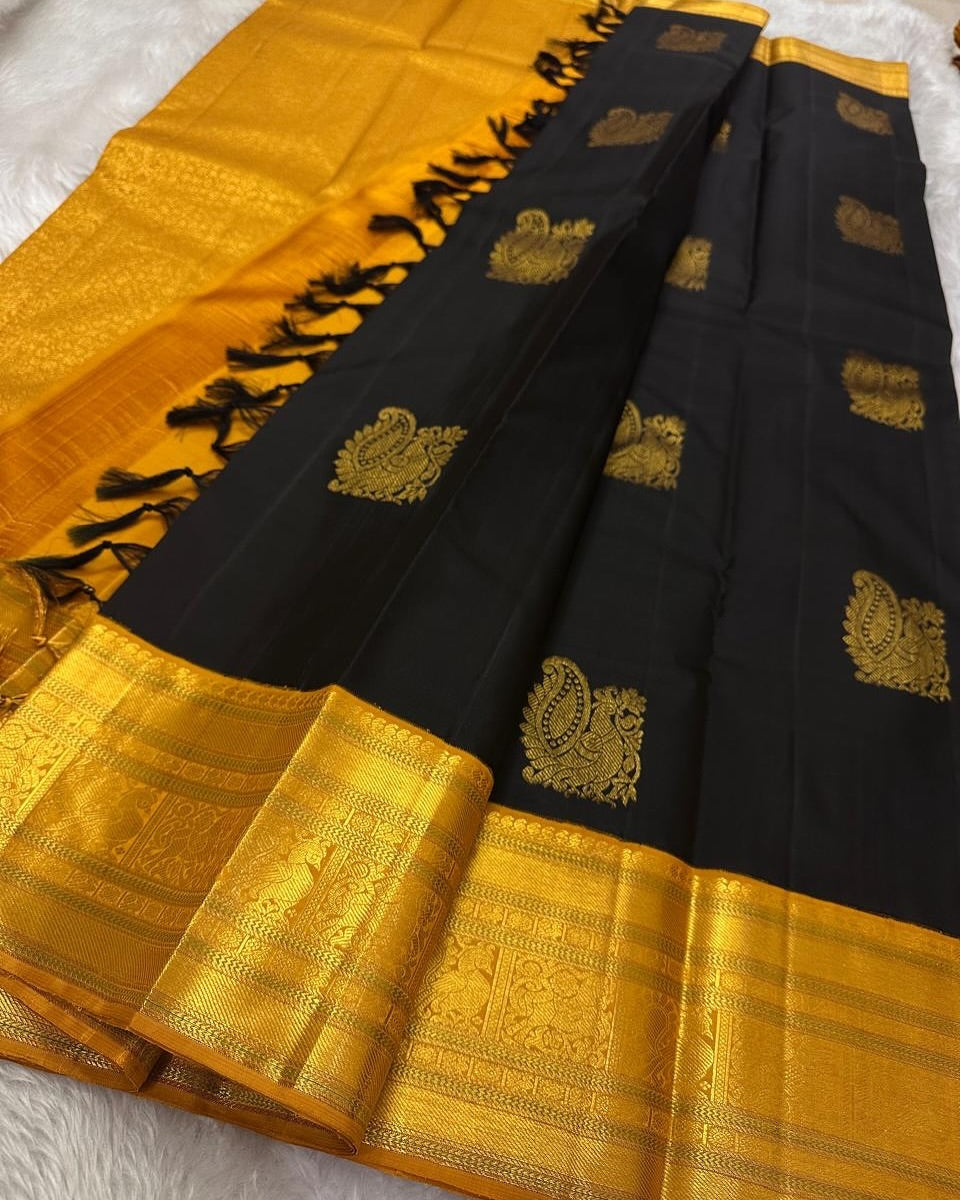 Refreshing Black Soft Silk Saree With Elegant Blouse Piece