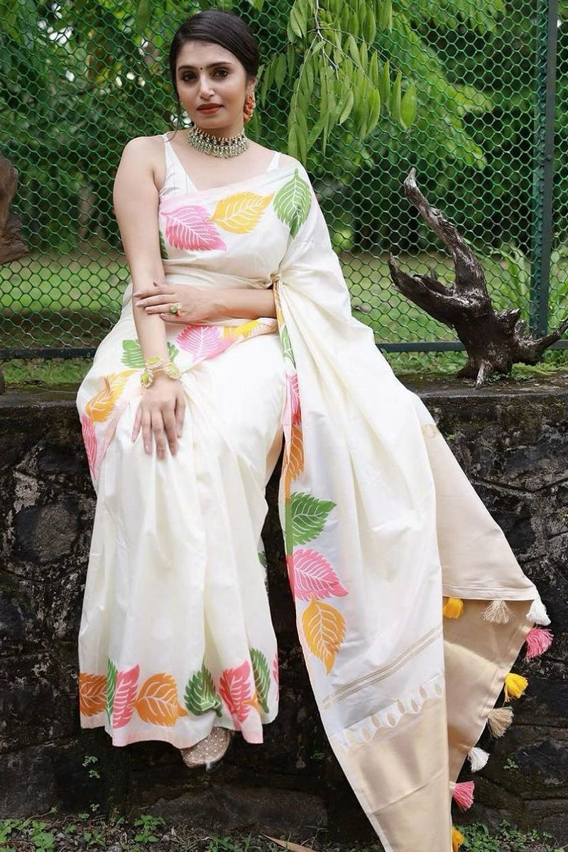 Energetic White Soft Silk Saree With Radiant Blouse Piece