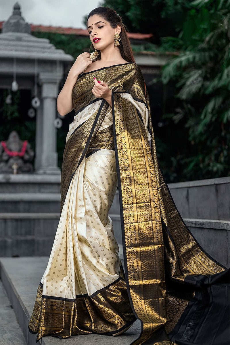 Enamoring Off White Soft Silk Saree With Lovely Blouse Piece