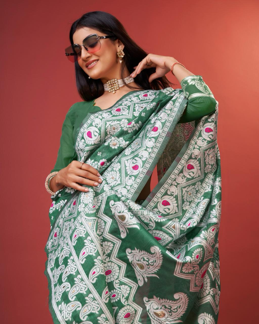 Opulent Green Cotton Silk Saree With Energetic Blouse Piece