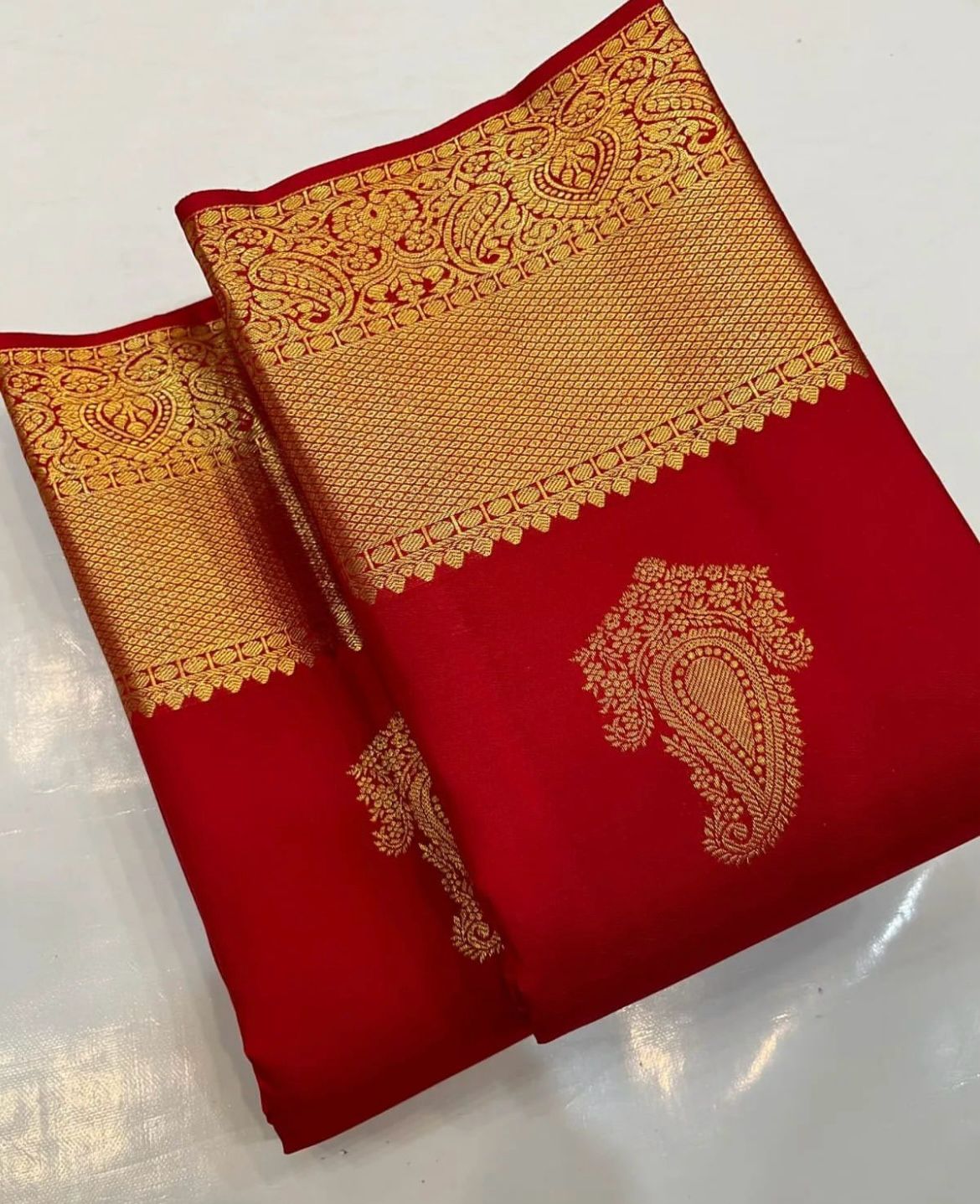 Adorable Red Soft Silk Saree With Excellent Blouse Piece