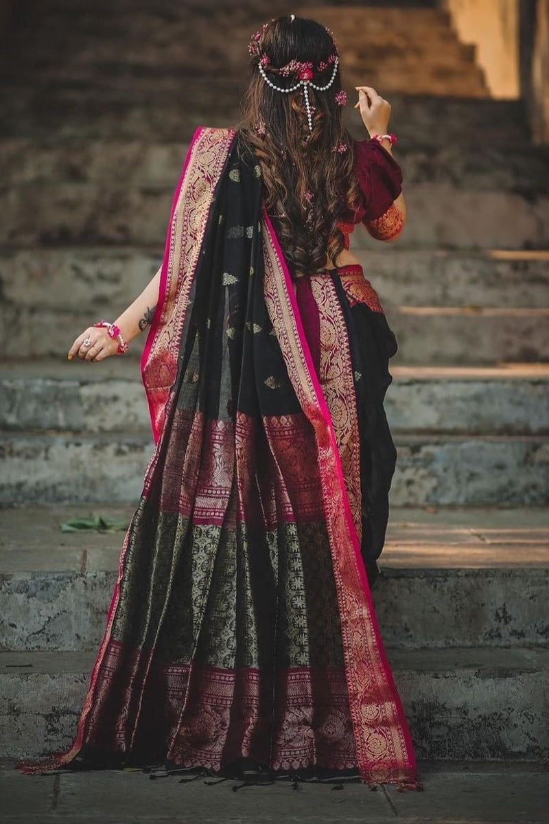 Gossamer Black Soft Silk Saree With Luxuriant Blouse Piece