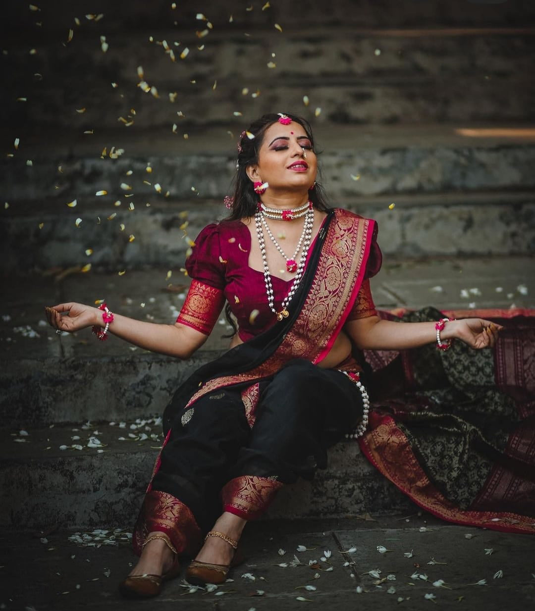 Gossamer Black Soft Silk Saree With Luxuriant Blouse Piece