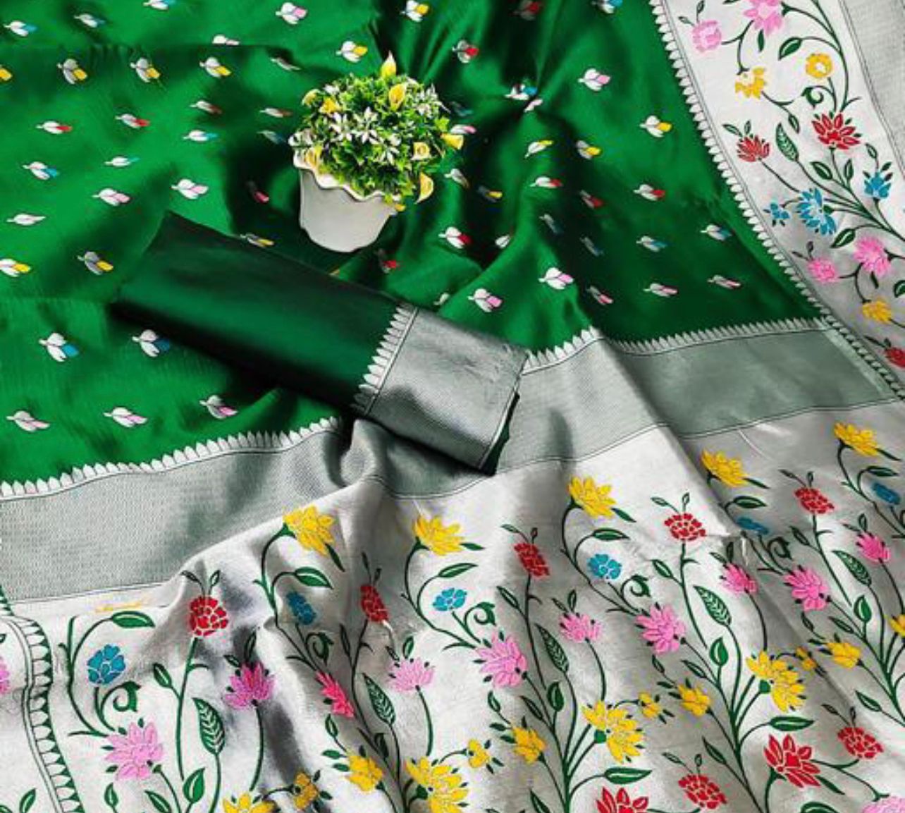 Nemesis Dark Green Paithani Silk Saree With Vivacious Blouse Piece