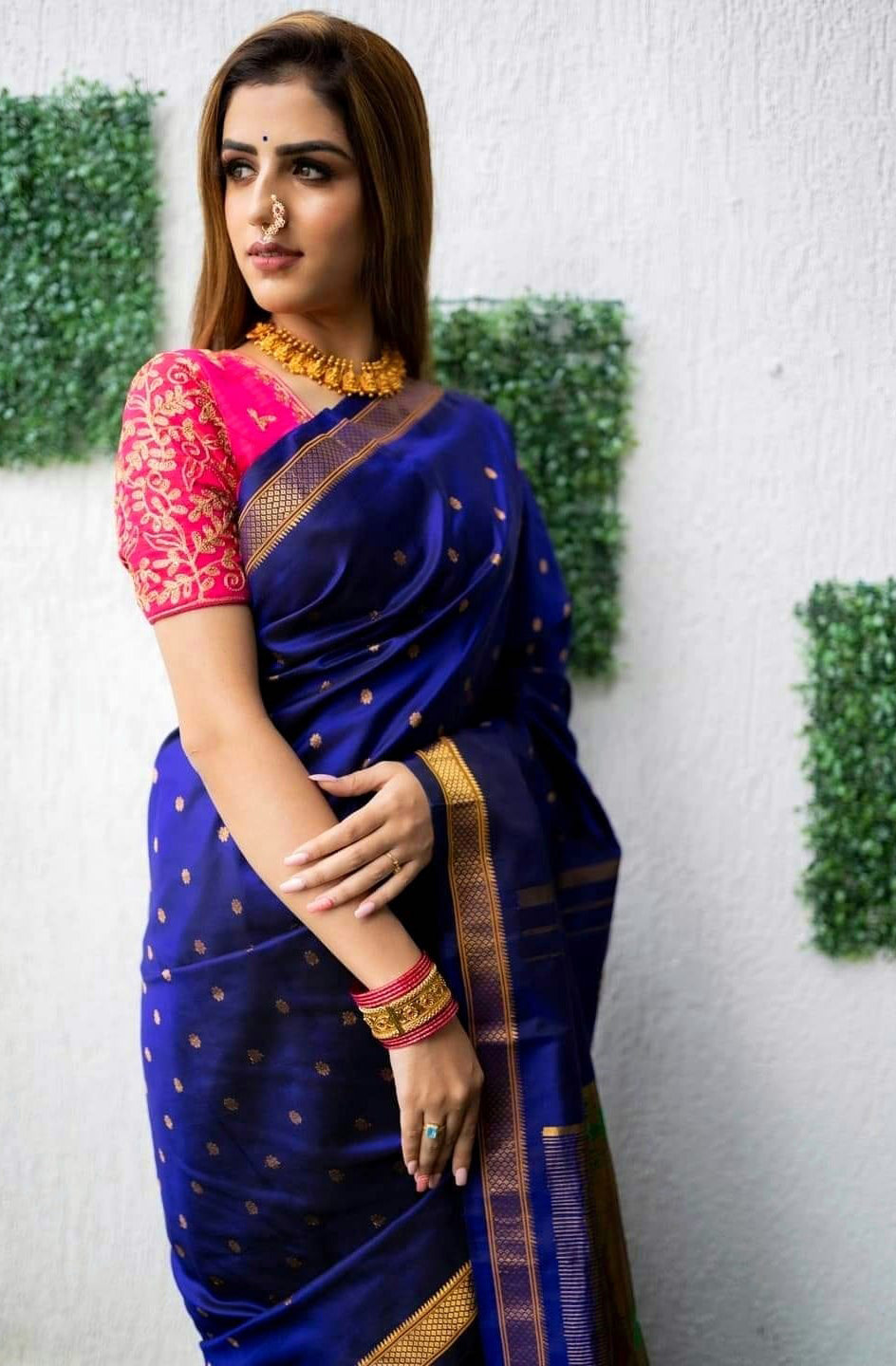 Elision Royal Blue Paithani Silk Saree With Imaginative Blouse Piece