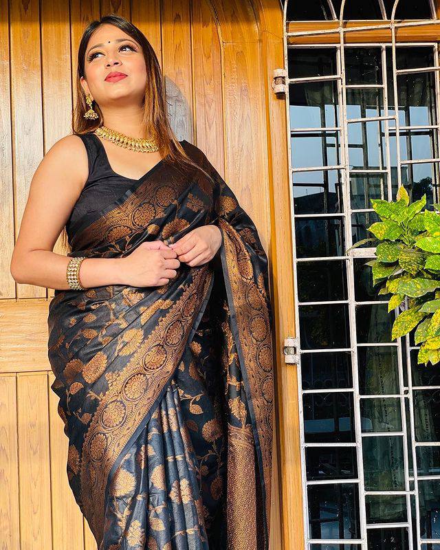 Intricate Black Soft Silk Saree With Breathtaking Blouse Piece