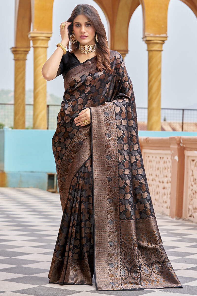 Dissemble Black Kanjivaram Silk Saree With Excellent Blouse Piece