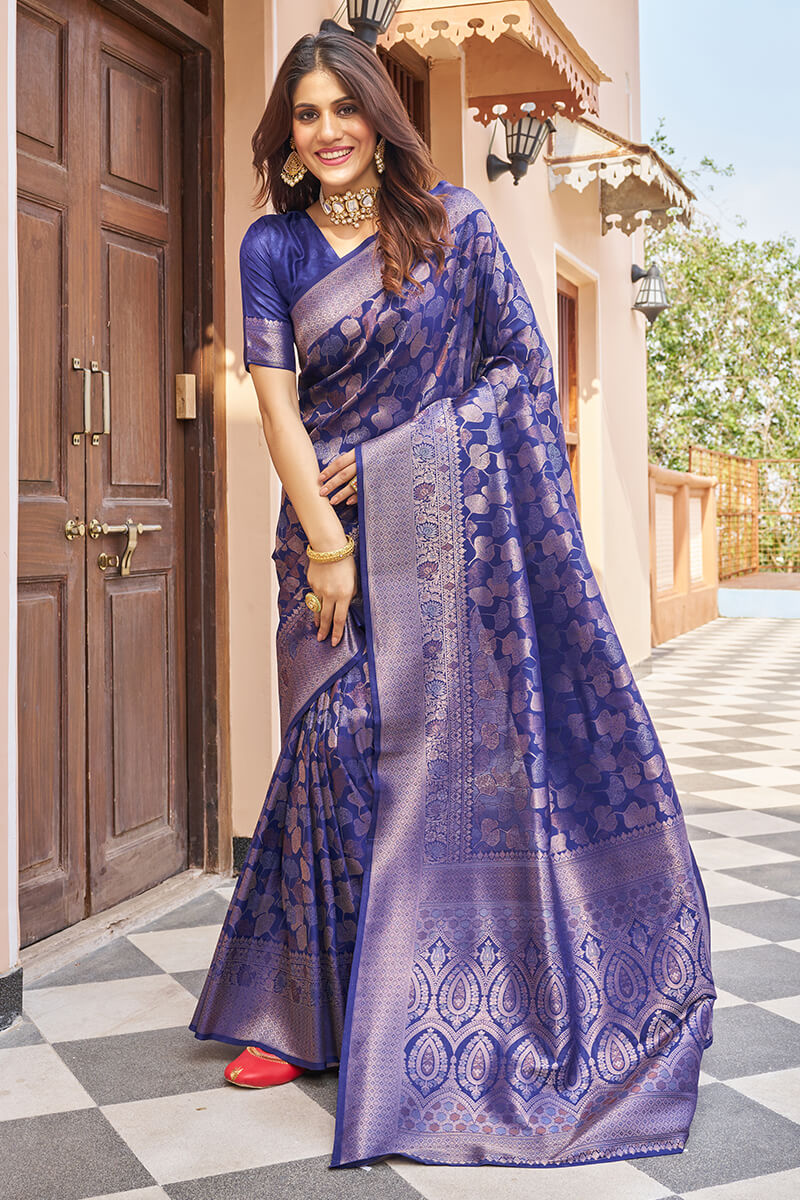 Blissful Navy Blue Kanjivaram Silk Saree With Adoring Blouse Piece