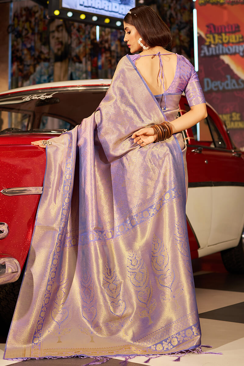 Felicitous Lavender Kanjivaram Silk Saree With Susurrous Blouse Piece