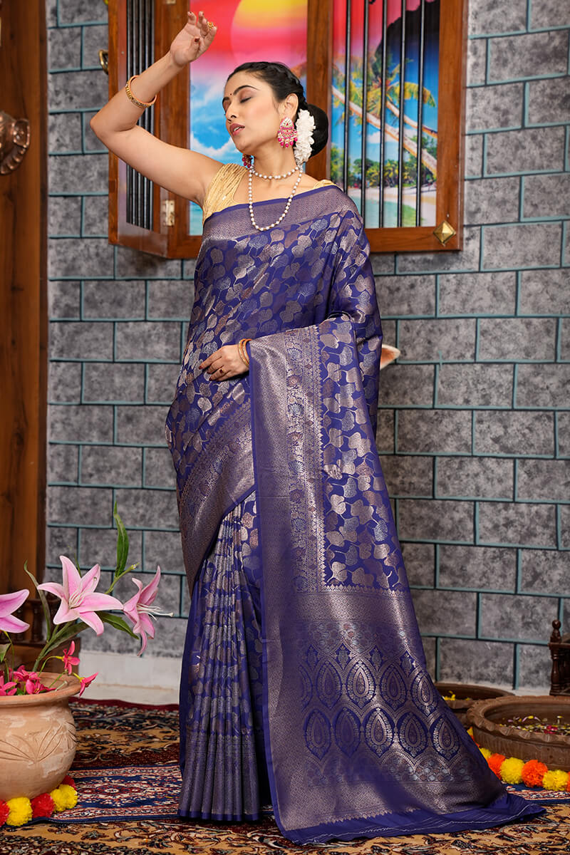 Super extravagant Navy Blue Kanjivaram Silk Saree With Diaphanous Blouse Piece