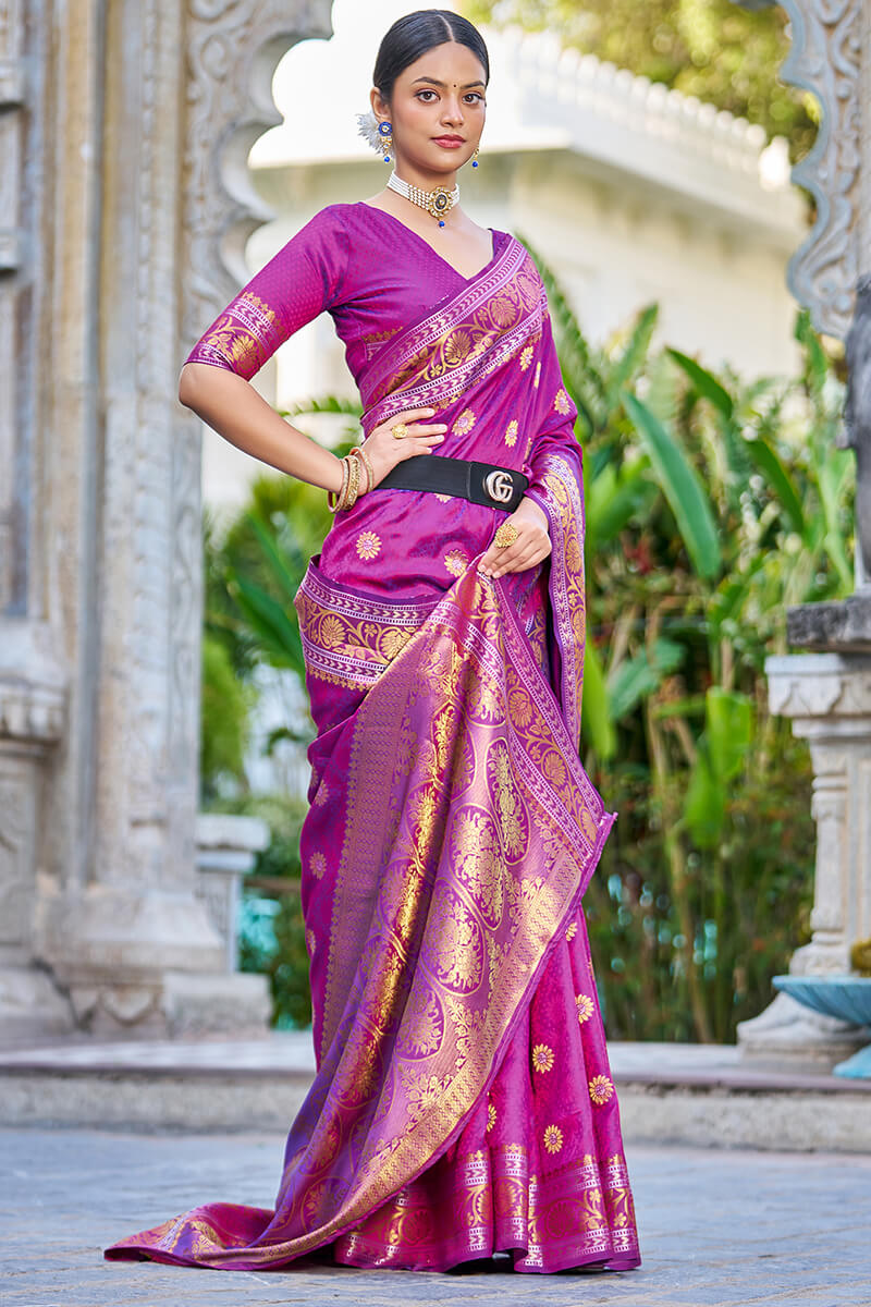 Chatoyant Purple Kanjivaram Silk Saree With Super extravagant Blouse Piece