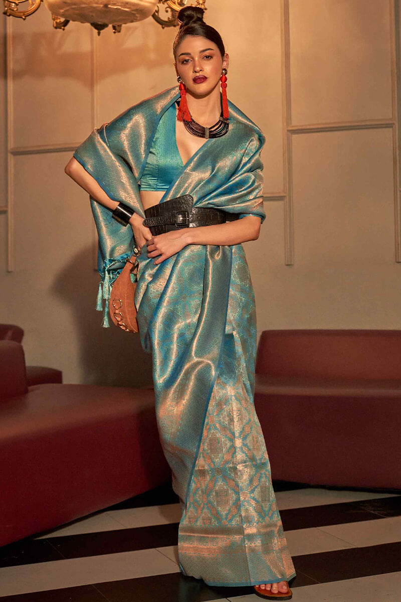 Delectable Turquoise Kanjivaram Silk Saree With Palimpsest Blouse Piece