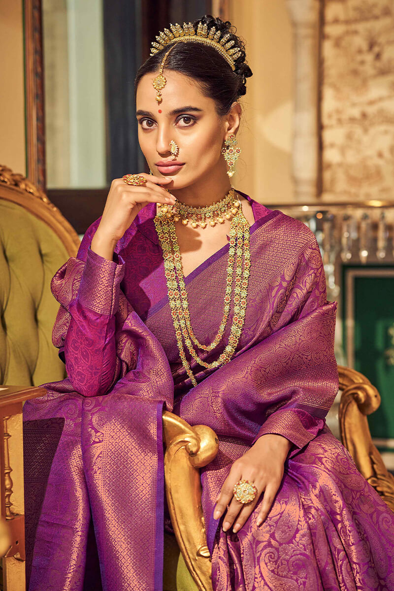 Surreptitious Purple Kanjivaram Silk Saree With Mellifluous Blouse Piece