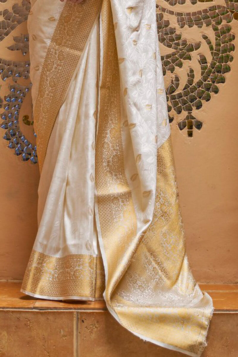 Gossamer White Kanjivaram Silk Saree With Desuetude Blouse Piece