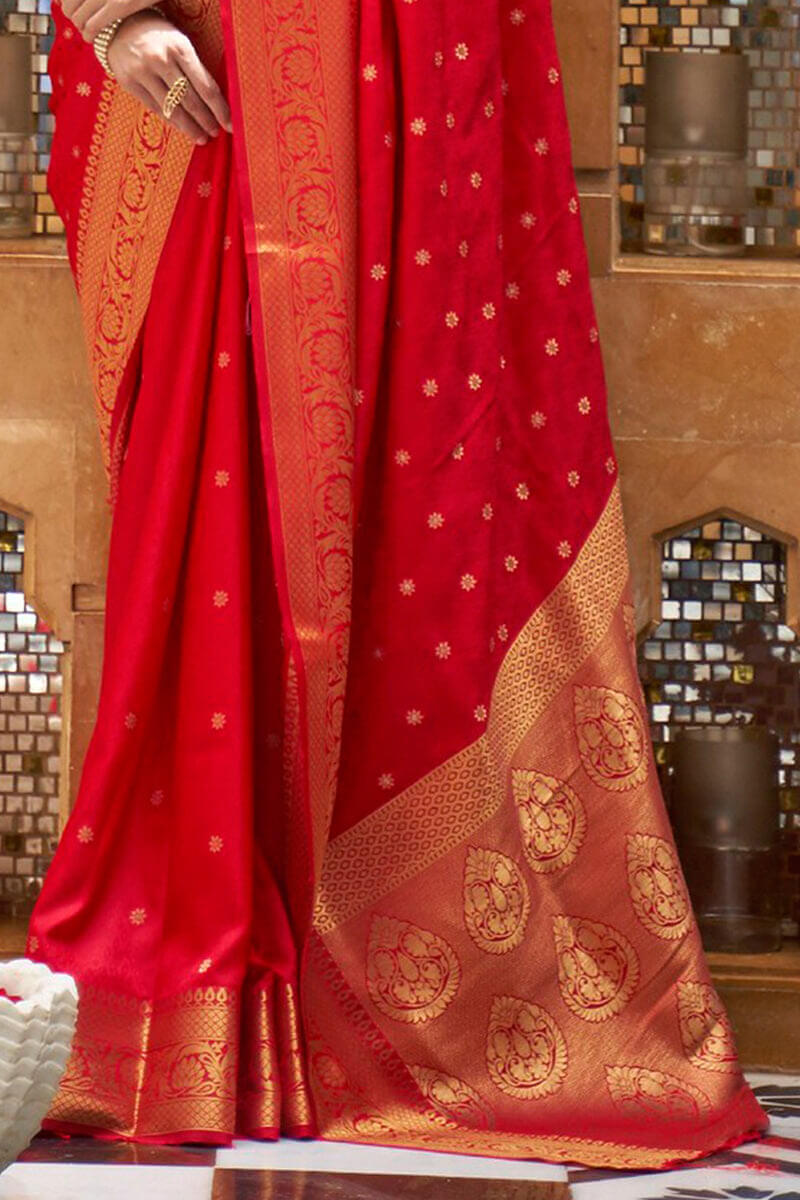 Fugacious Red Kanjivaram Silk Saree With Demure Blouse Piece