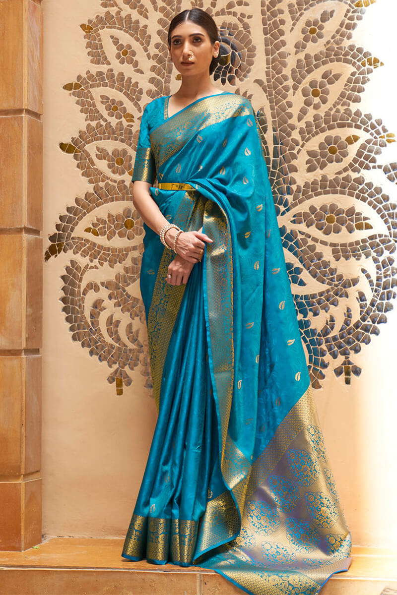 Imbrication Firozi Kanjivaram Silk Saree With Desultory Blouse Piece