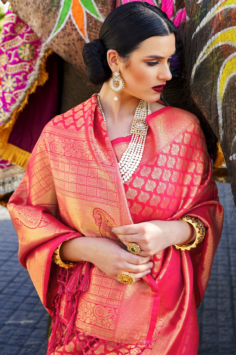 Hypnotic Dark Pink Kanjivaram Silk Saree With An insanely Blouse Piece