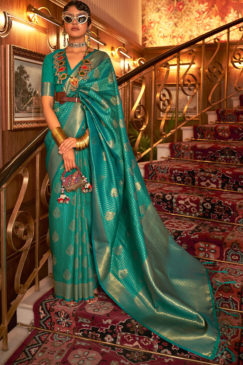 Divine Rama Kanjivaram Silk Saree with Fairytale Blouse Piece