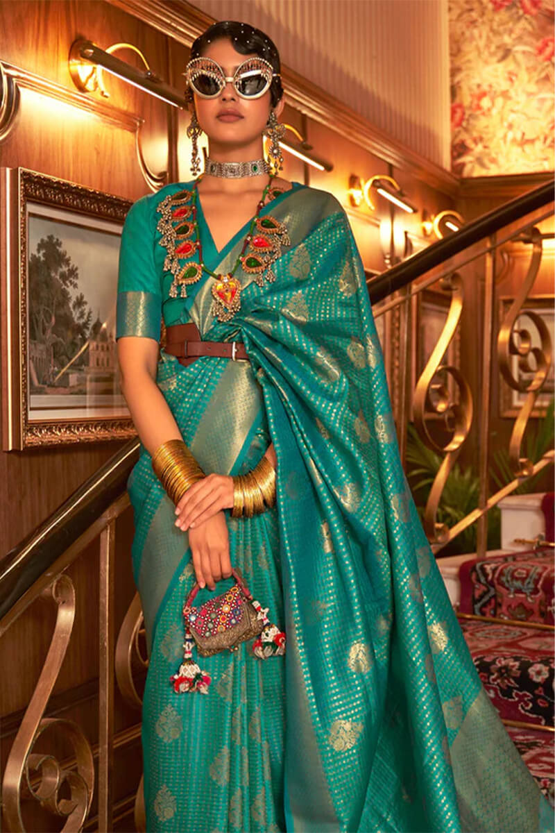 Divine Rama Kanjivaram Silk Saree with Fairytale Blouse Piece