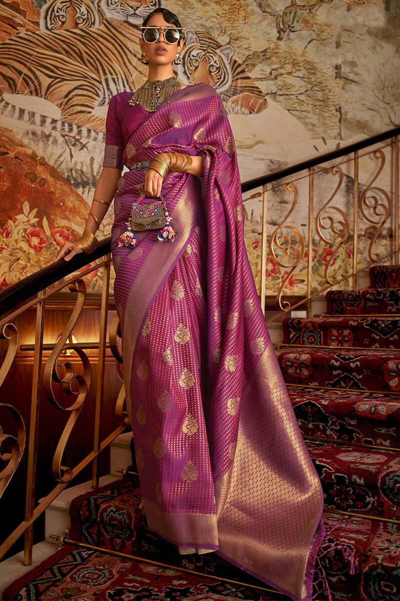 Comely Purple Kanjivaram Silk Saree with An insanely Blouse Piece