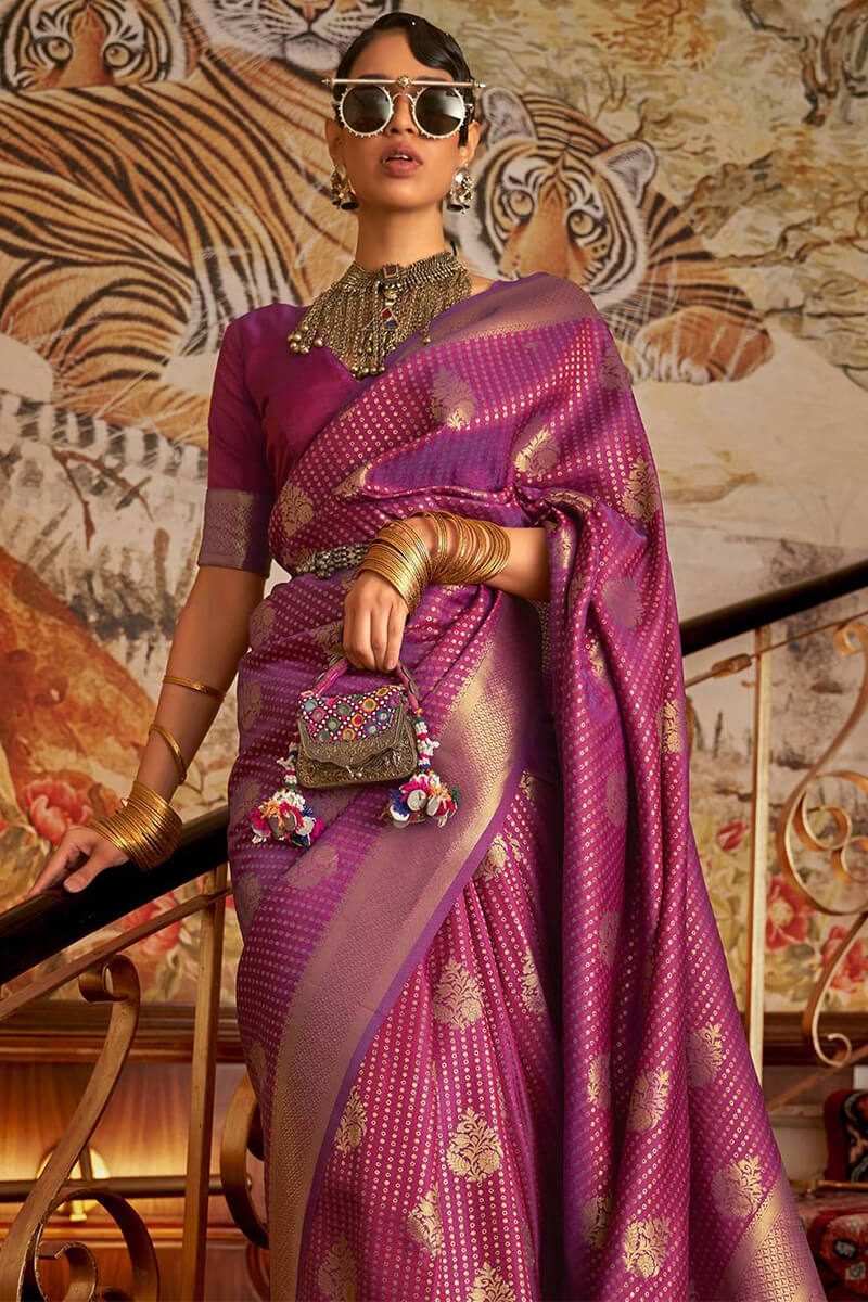 Comely Purple Kanjivaram Silk Saree with An insanely Blouse Piece