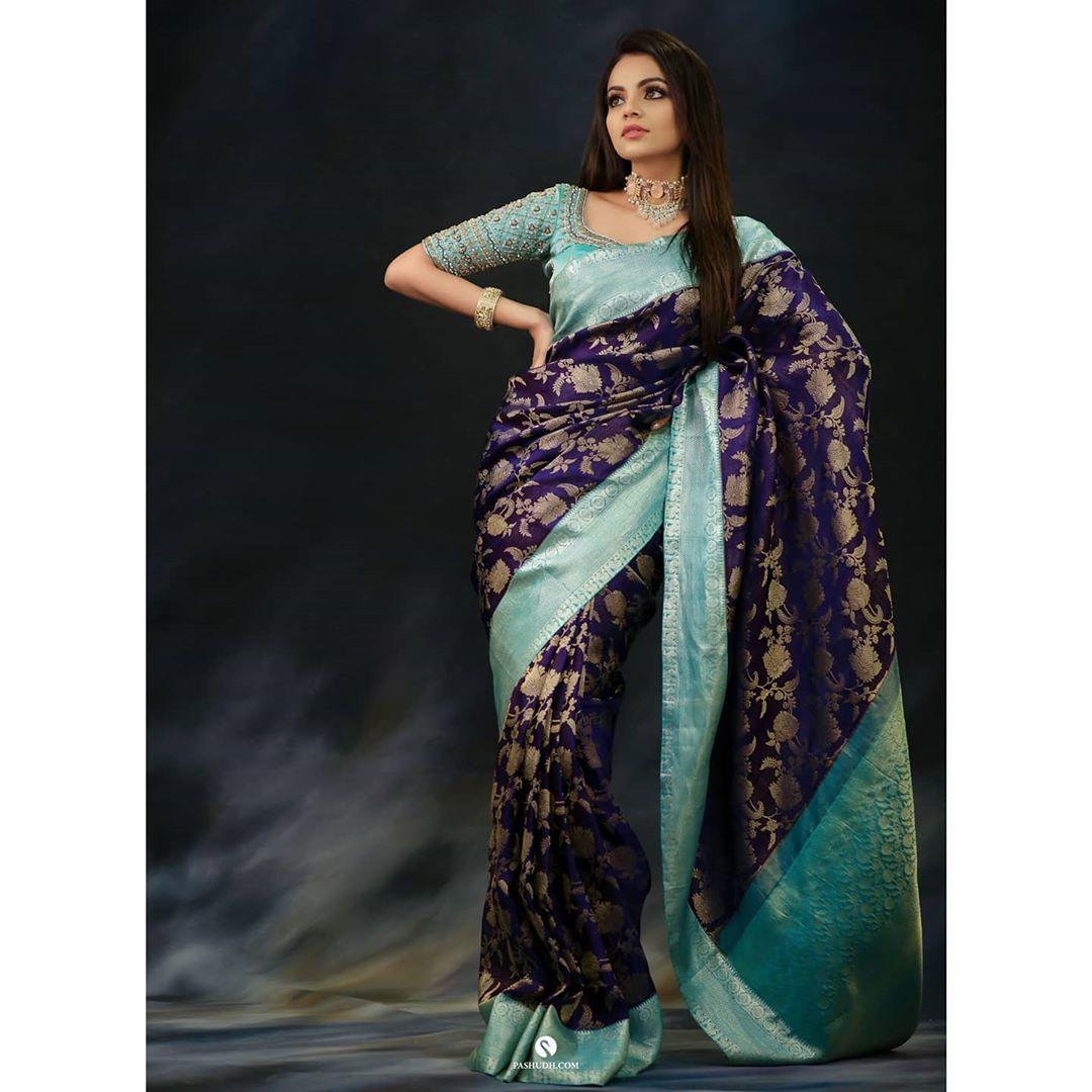 Resplendent Blue Soft Silk Saree With Exquisite Blouse Piece