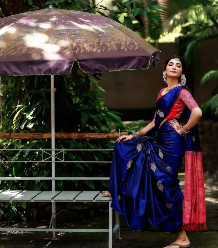 Prodigal Blue Soft Silk Saree With Tremendous Blouse Piece