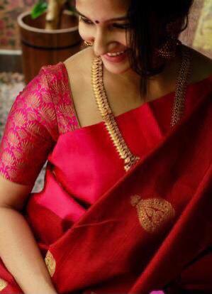 Brood Red Soft Banarasi Silk Saree With Gratifying Blouse Piece