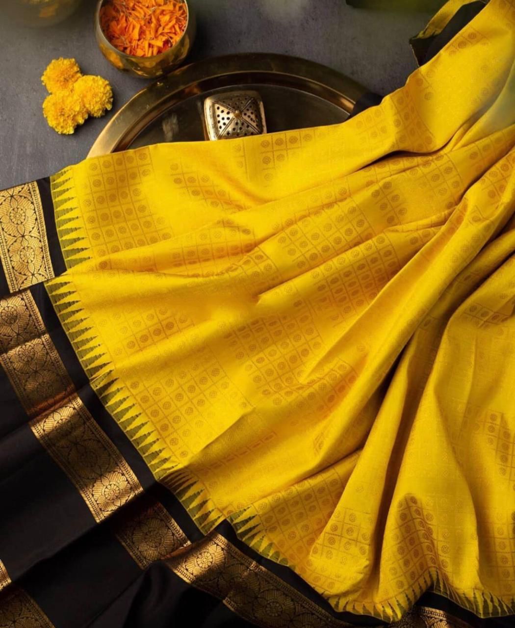 Susurrous Yellow Soft Banarasi Silk Saree With Magnetic Panache Blouse Piece