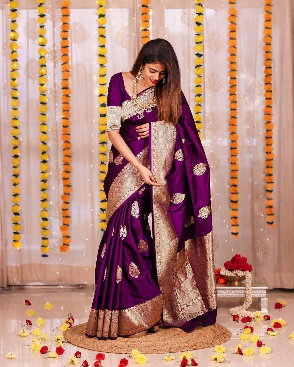 Enticing Purple Soft Banarasi Silk Saree With Pleasurable Blouse Piece