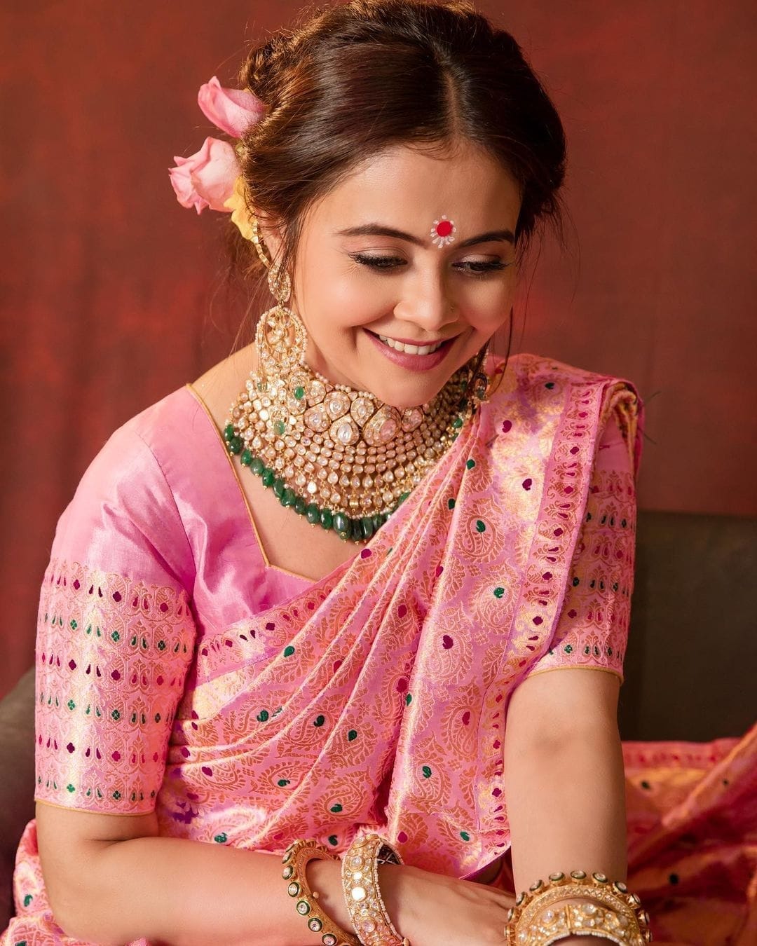 Exuberant Pink Soft Silk Saree With Supernal Blouse Piece