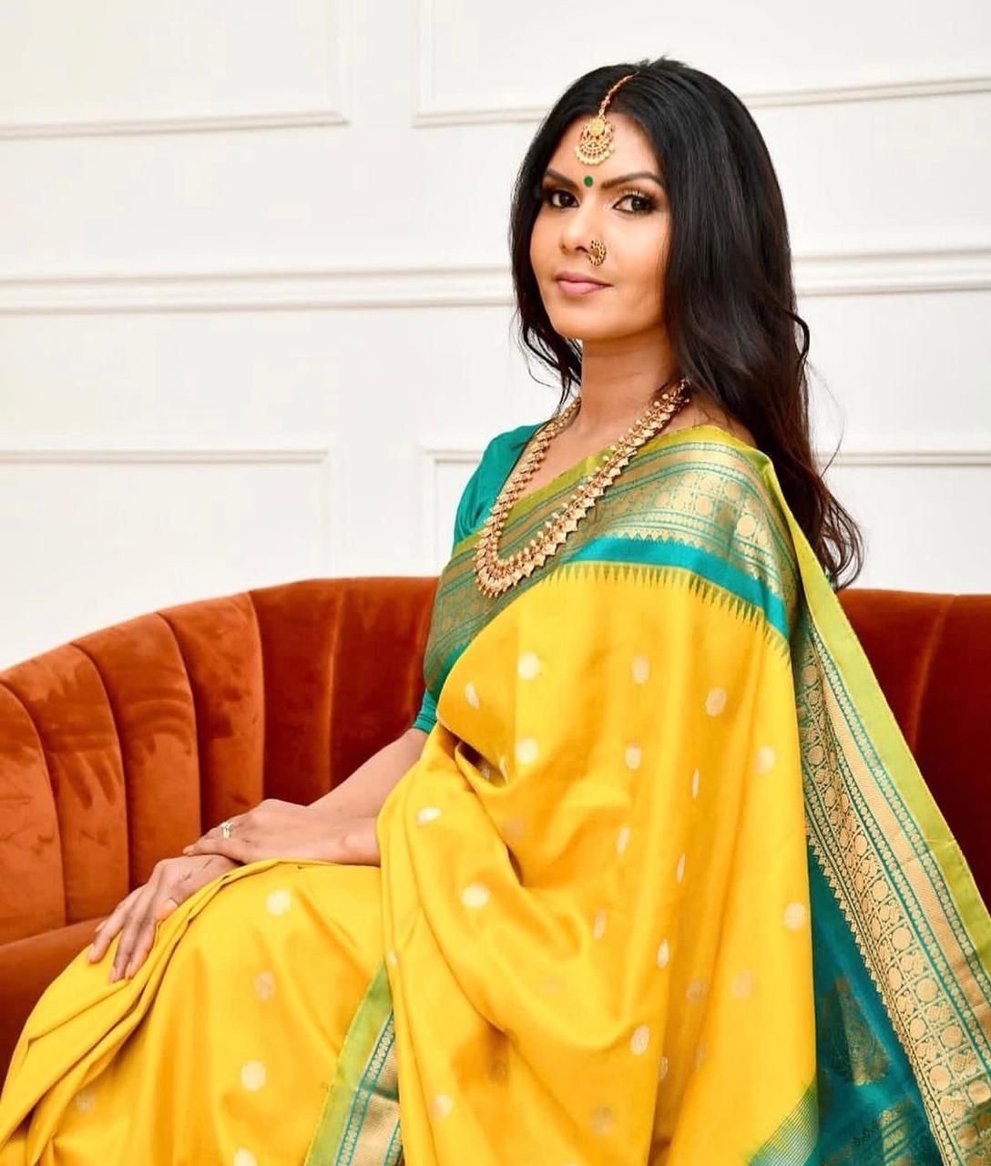 Mesmeric Yellow Soft Banarasi Silk Saree With Evocative Blouse Piece